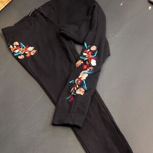 One 5 One Skinny Black and Red Pants with Floral Detail